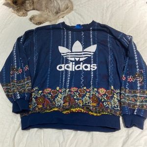 Rare adidas sweater. Never worn. Medium